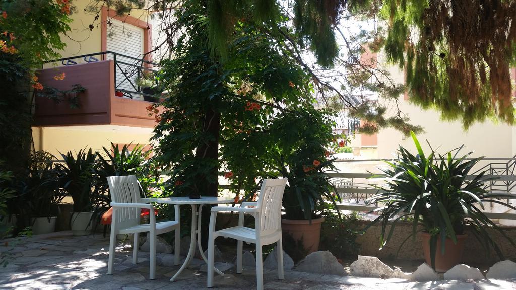 Pension Alkistis トロン エクステリア 写真